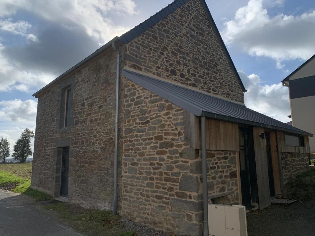 Gite 3 Chambres En Bord De Rance La Ville-ès-Nonais Buitenkant foto